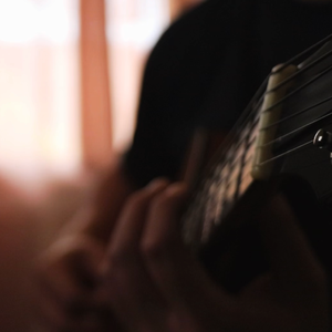 老师张腿让我❌一晚视频
