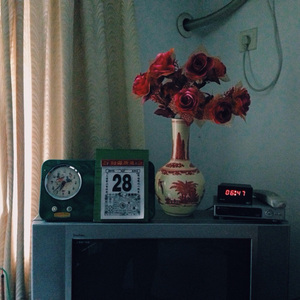 老师张腿让我❌一晚视频
